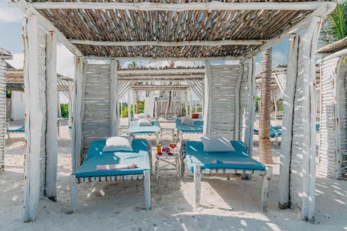 Malaika Beach Villas