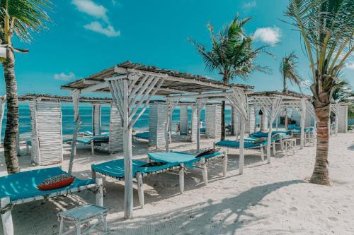 Malaika Beach Villas