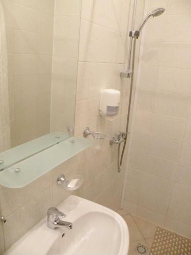 Hostal Holiday Home Lin?ja