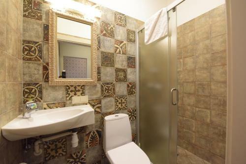 Hostal Kubu Guest House