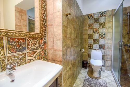 Hostal Kubu Guest House