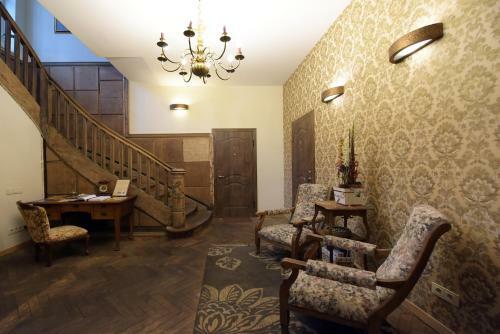 Hostal Kubu Guest House
