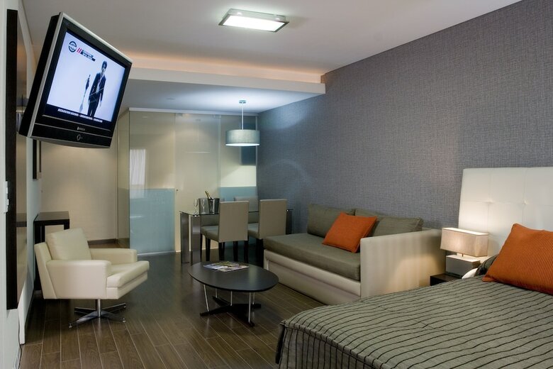 Hotel Ayres De Recoleta Plaza
