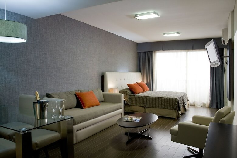 Hotel Ayres De Recoleta Plaza