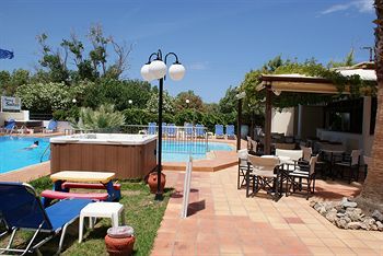 Apartamentos Sunny Suites