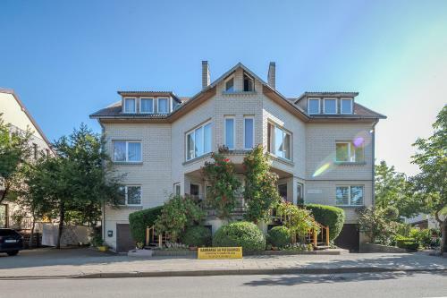 Hostal Pas Eda