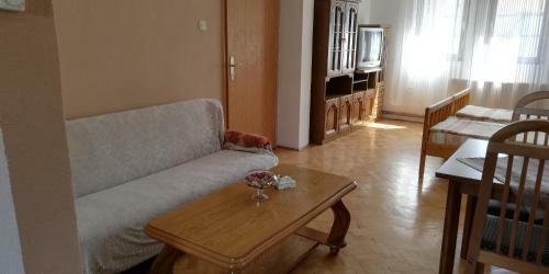 House Kostoski