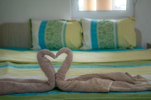 Apartments Gjoce