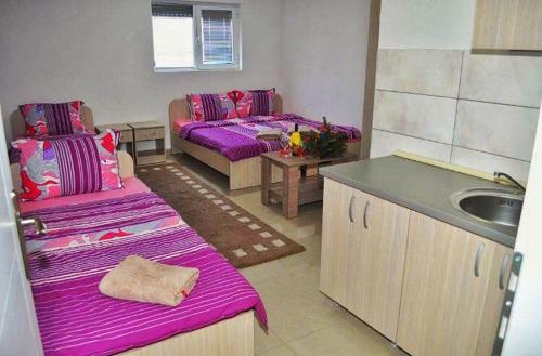 Apartments Gjoce