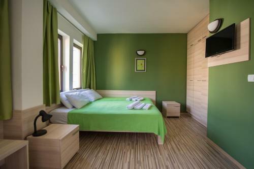 Theatre Apartments