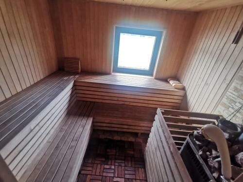 Hostal Arturas Guest House
