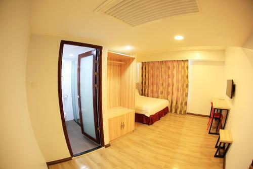 City Garden Hotel