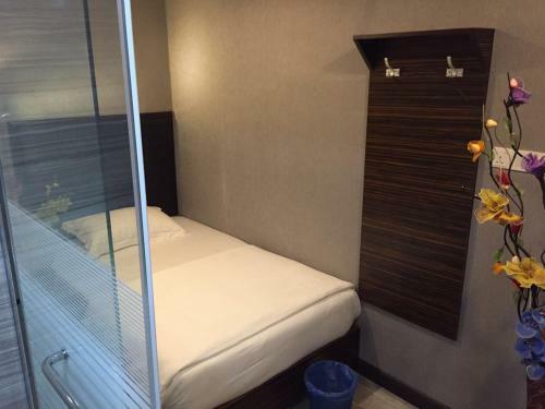 Fan Holiday Hotel
