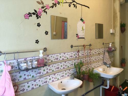 Hostal Cookoobird Home