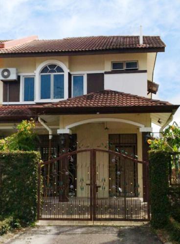 Home2u T'castle