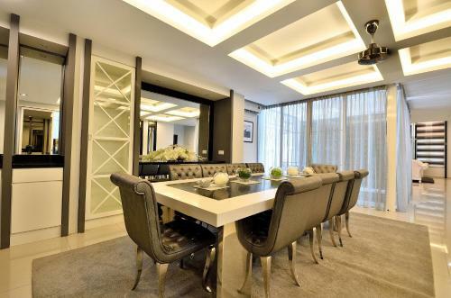 Iris Luxury Service Villa