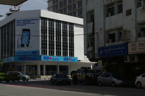 Hotel Cheqinn