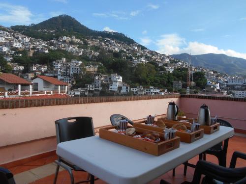 Albergue Hostal �ngeles Bed And Breakfast