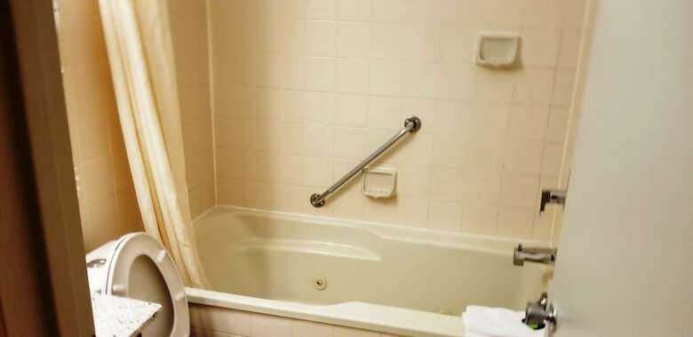 Hotel Econo Lodge Aeroport