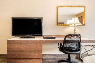Hotel Clarion And Centre De Conference