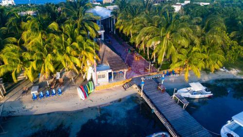 El Milagro Beach Hotel And Marina
