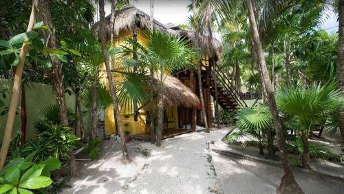 Hotel Las Palmas Maya