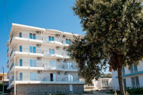 Open Sea Luxury Apartments