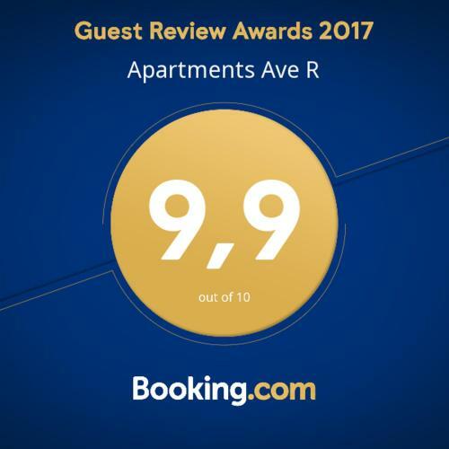 Apartamentos Ave R