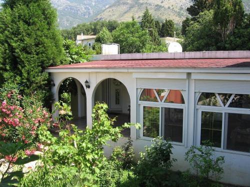 House Rutke 222