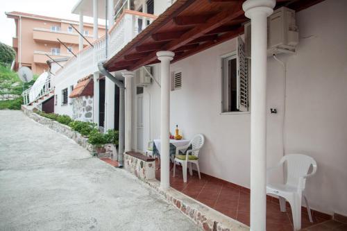 Hostal Guest House Slavuj