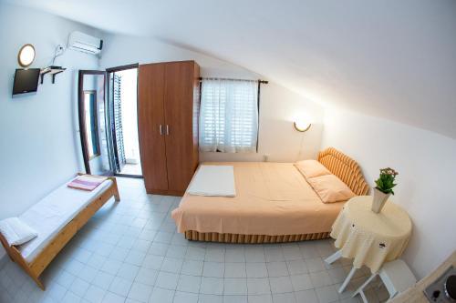 Hostal Guest House Slavuj