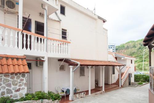 Hostal Guest House Slavuj