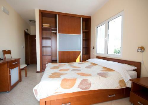 Hotel R