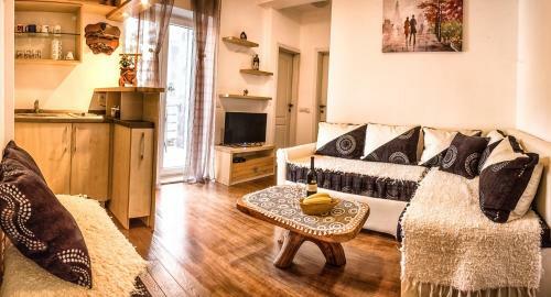 Apartments Kula