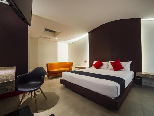 Hotel & Suites Ferri