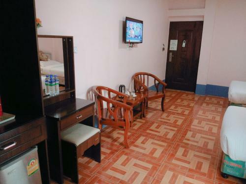Man Shwe Li Hotel