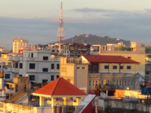 Man Shwe Li Hotel