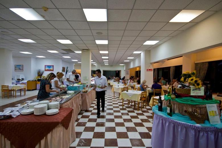 Hotel Tigaki Beach