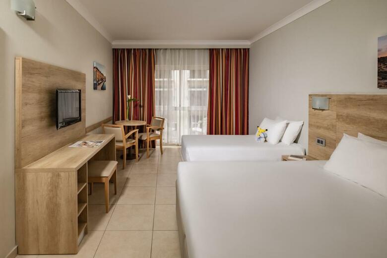 Hotel Qawra Palace