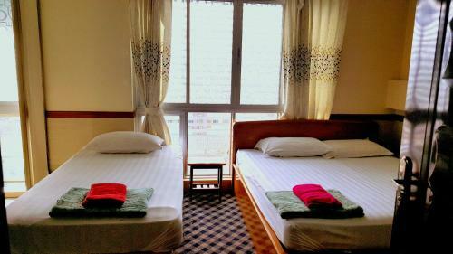 Hostal Cherry Guest House