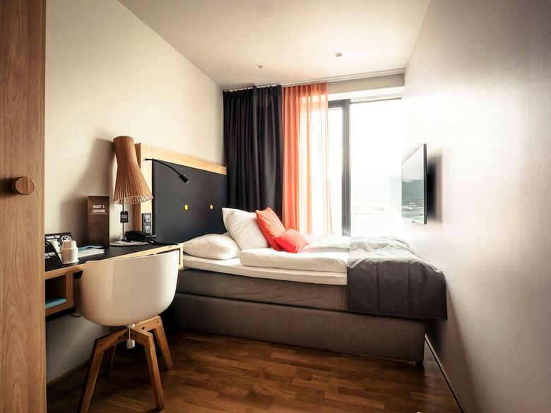 Clarion Hotel The Edge