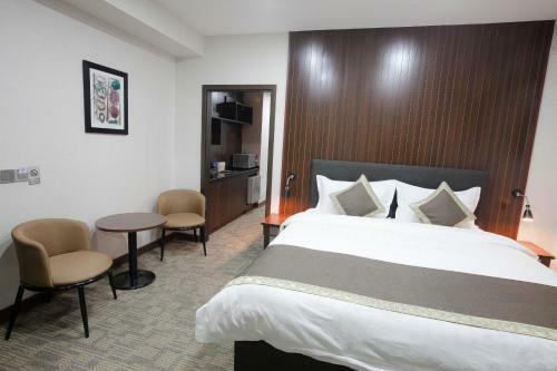 Ub Inn Hotel & Gallery