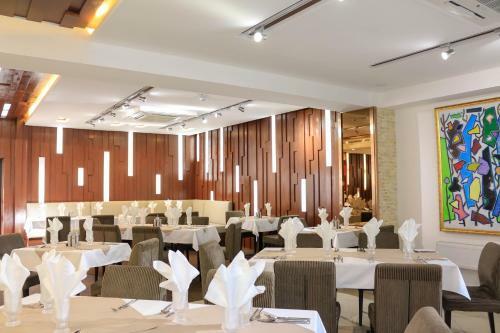Ub Inn Hotel & Gallery