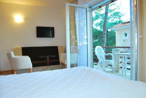 Hotel Art Media