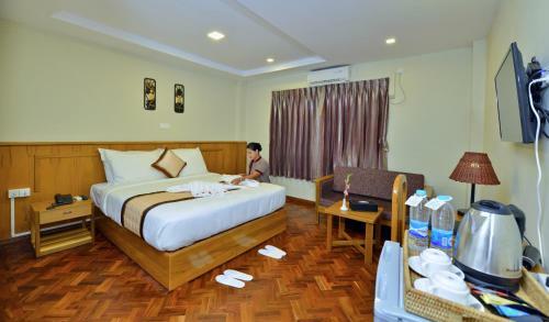 Hotel H Valley Yangon