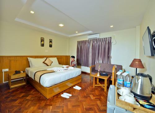 Hotel H Valley Yangon