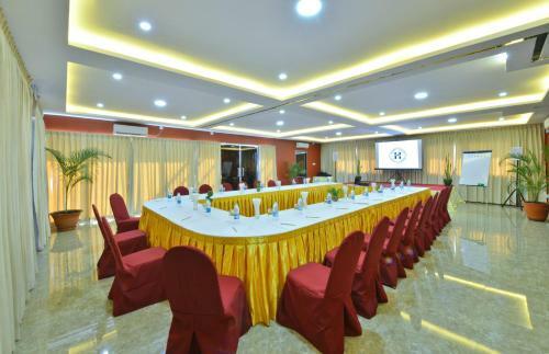 Hotel H Valley Yangon