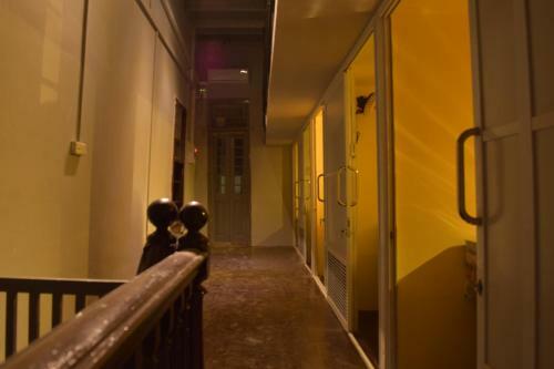 21 Hostel