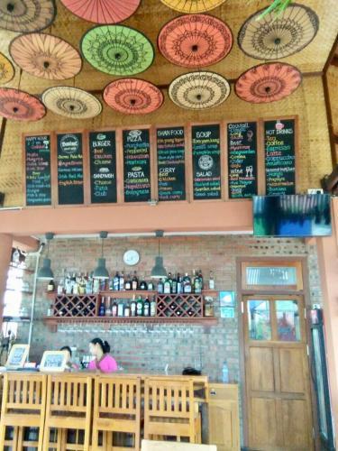 Inle Cottage Hotel