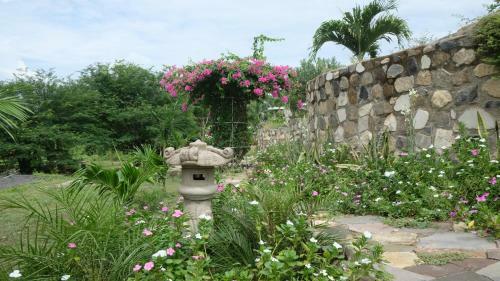 Hotel Jardines Del Paraiso